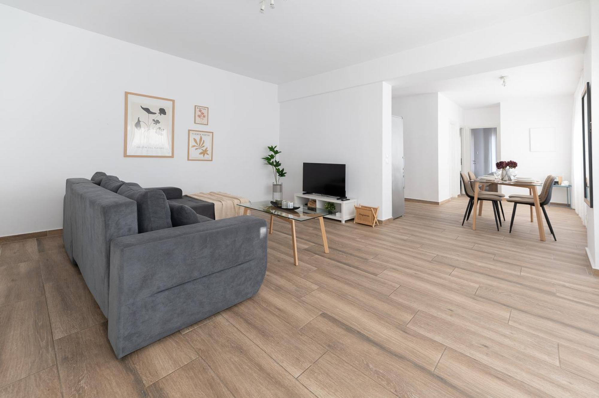 Stylish Spacious Apartment In Palaio Faliro Афины Экстерьер фото